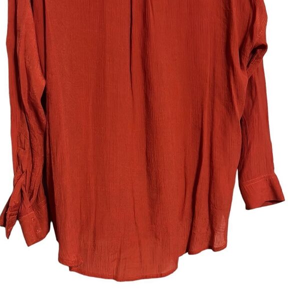 Torrid Blouse Top Woman’s Size Large Button-Down Red Roll Tab Sleeves Flowy - Picture 8 of 11